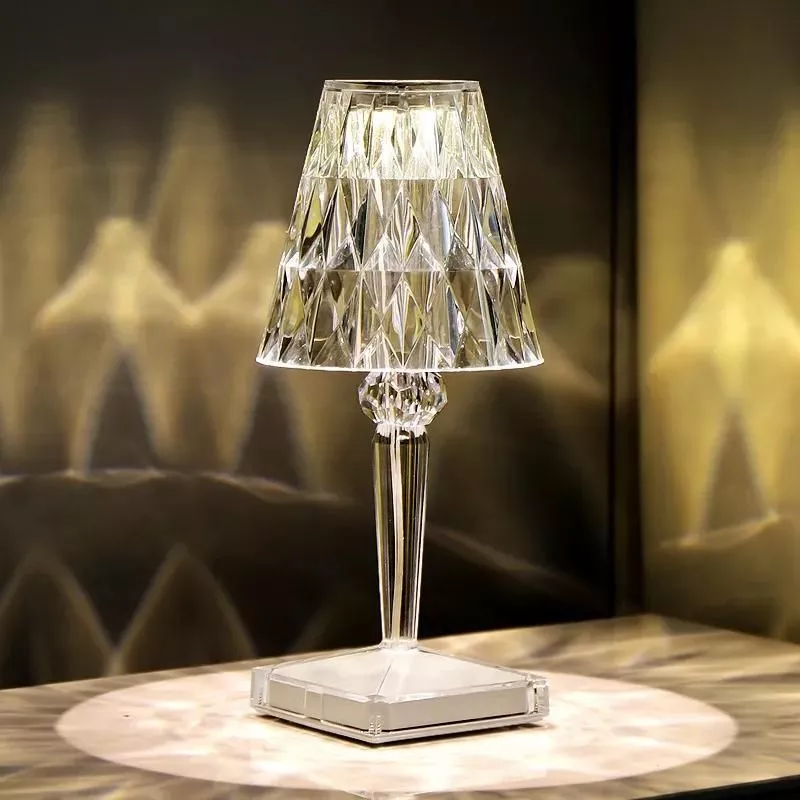Cadouri pentru Iubita - Lampa de masa Crystal Deluxe Art World
