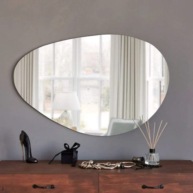 Oglinda Porto 76x50 rama alba, forma clasica, stil versatil [2]