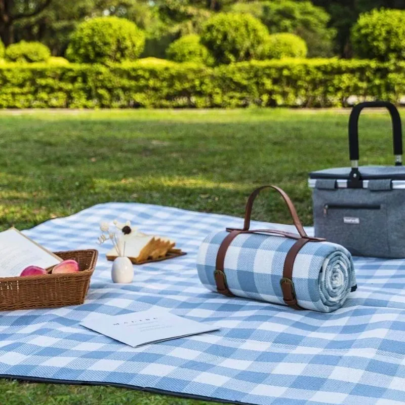 Cadouri pentru Mama - Patura de picnic cu maner din piele ecologica