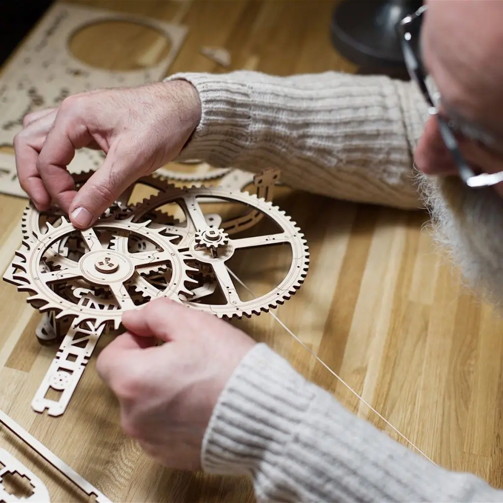 Puzzle 3D Ceas de perete cu pendul, Ugears [2]