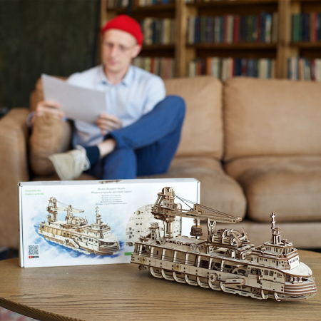 Puzzle 3D Nava de cercetare din lemn Ugears [1]