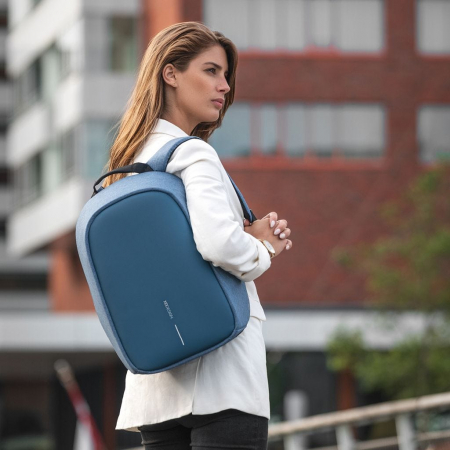 Cadouri pentru Iubita - Rucsac antifurt Bobby Hero Small