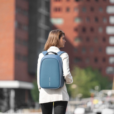 Rucsac antifurt Bobby Hero Small [1]