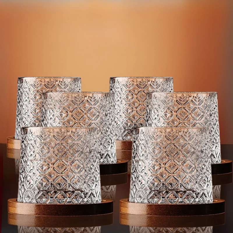 Cadouri de Baut - Set 6 pahare whiskey Ice Flower cu baza din lemn