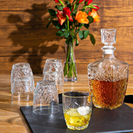 Petrecere - Set cadou decantor Sticla cu sase pahare Dedalo