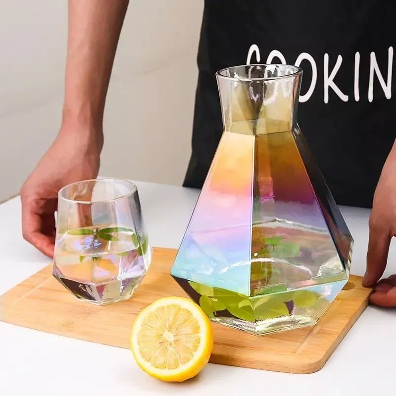 Set cadou Diamante decantor cu 4 pahare si bile de curatare [8]
