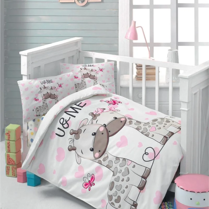 Home & Deco - Set lenjerie de pat copii 100x150 cm, model creativ cu cearsaf si fete perna