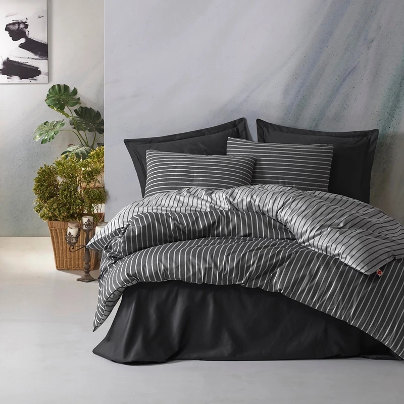 Cele mai noi - Set lenjerie satinata cu bambus Bamboo - Antracit, 200x220 cm, 4 fete de perna, cearsaf