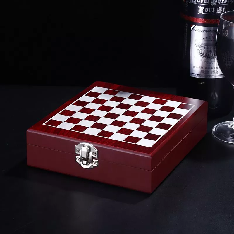Set sah si accesorii vin Checkmate, Caseta rafinata [7]