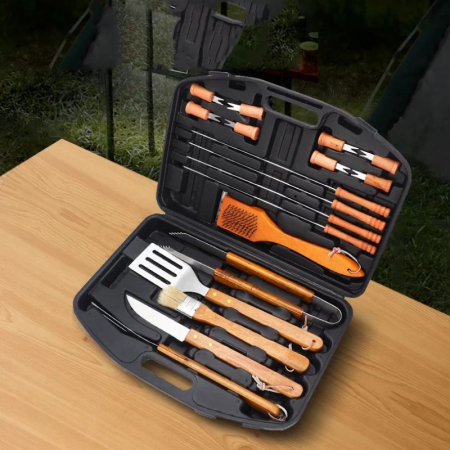 Cadouri pentru Mama - Set valiza cu 18 ustensile gratar