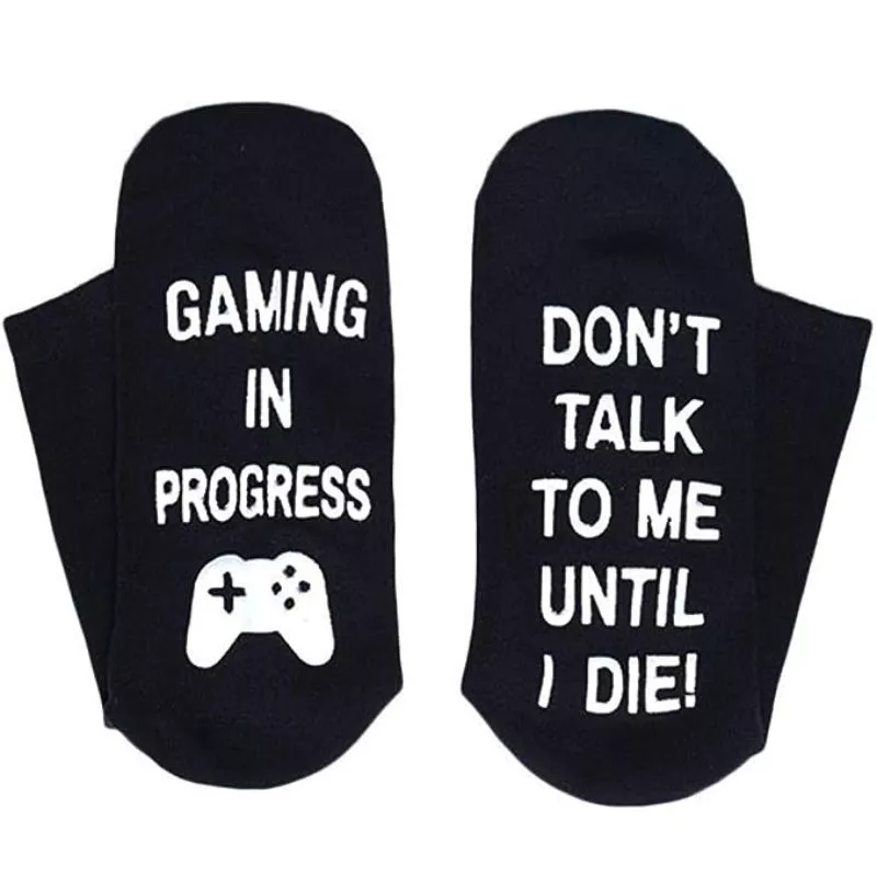 Sosete amuzante pentru gameri Don't talk to me until I die [6]