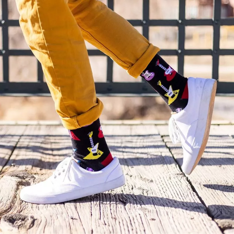 Sosete Colorate - Sosete amuzante pentru rockeri Rock out Socks out
