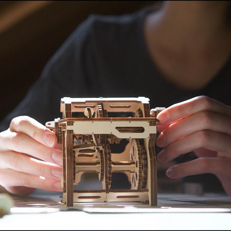 Puzzle 3D STEM Cutia de viteze din lemn Ugears
