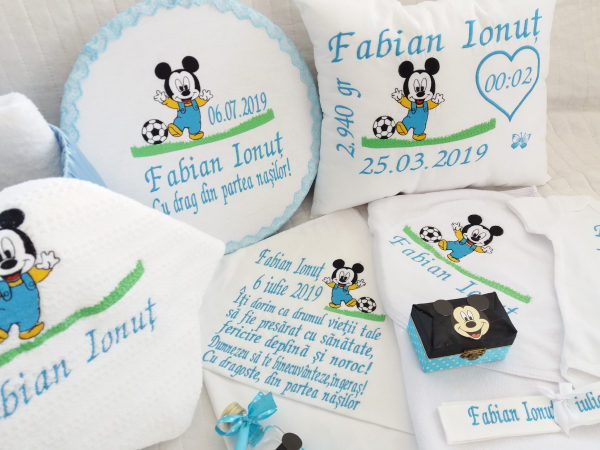 Trusou botez personalizat Mickey Mouse [4]