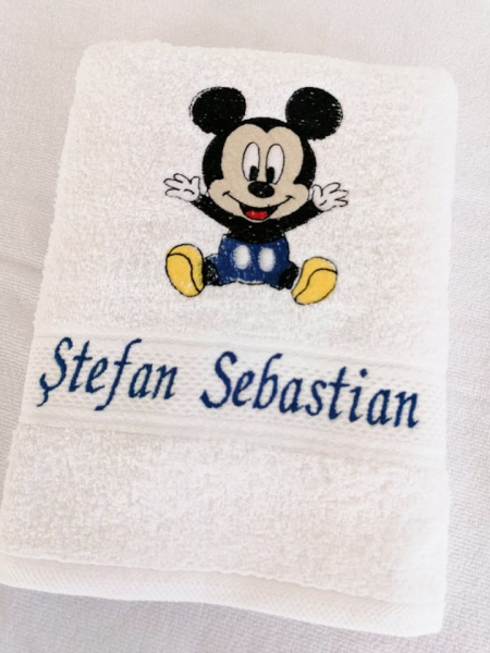 Trusou botez personalizat 9 piese Mickey Mouse [3]