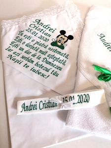 Trusou botez personalizat 6 piese Mickey Mouse Green [1]