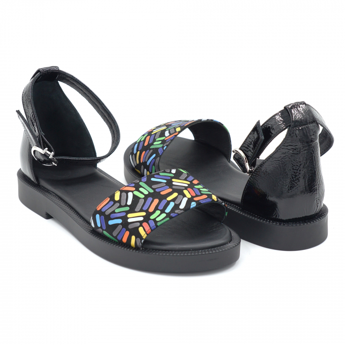 Sandale dama din piele naturala lacuita neagra si cu imprimeu multicolor cu varf rotund si talpa joasa 3 cm 4721-1-24 [4]