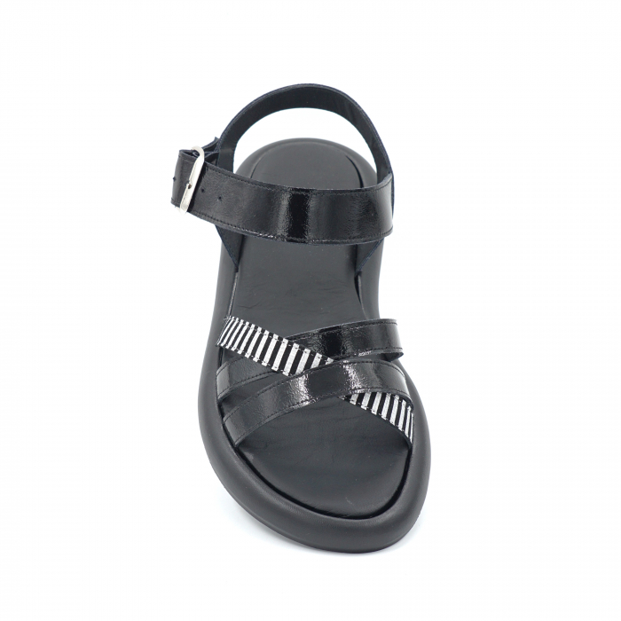 Sandale dama din piele naturala lacuita neagra si cu imprimeu dungi argintii cu varf rotund si talpa joasa 2 cm 3421-24 [5]