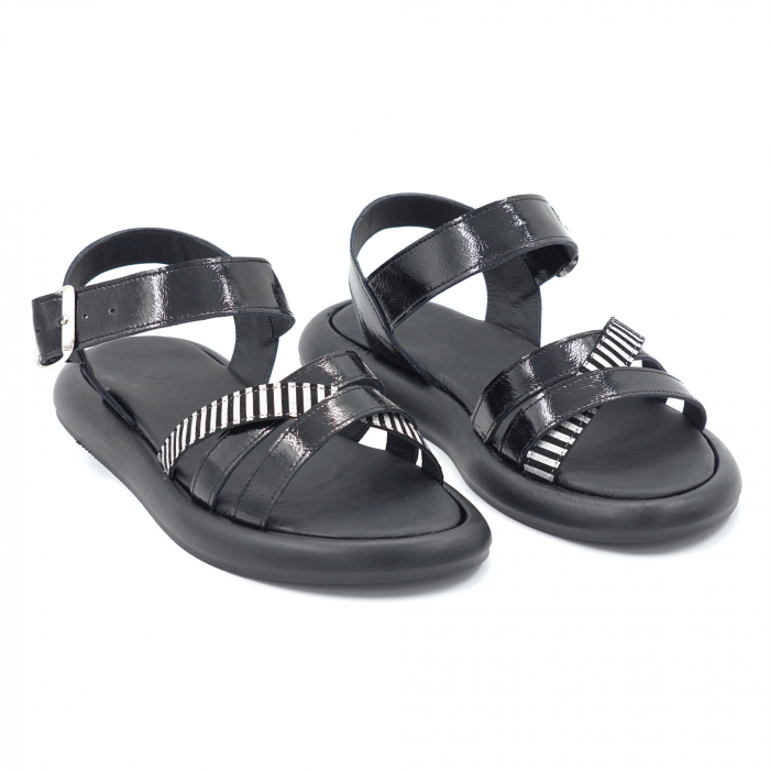Sandale dama din piele naturala lacuita neagra si cu imprimeu dungi argintii cu varf rotund si talpa joasa 2 cm 3421-24 [3]