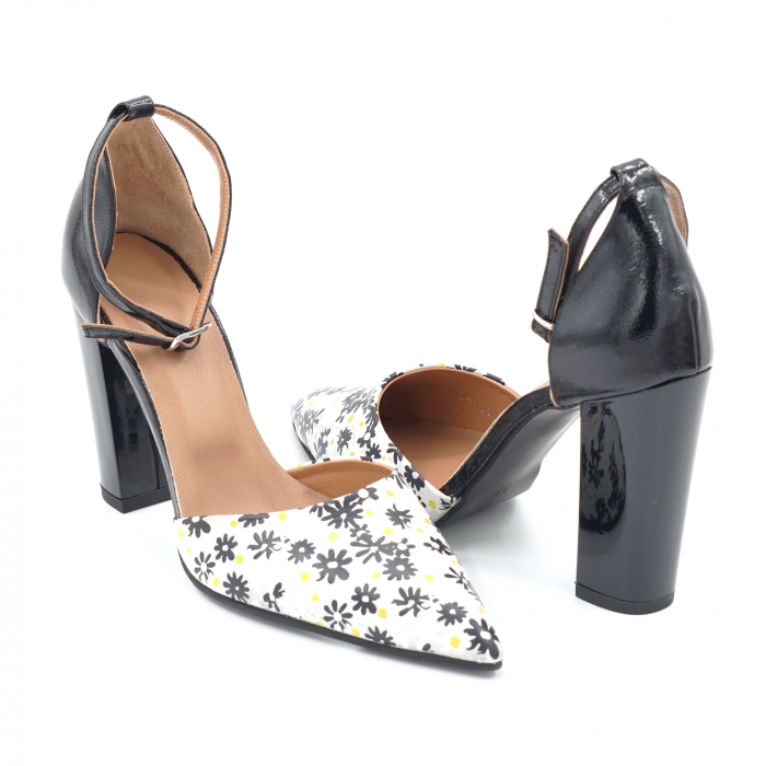 Sandale dama din piele naturala lacuita neagra si cu imprimeu floral cu varf ascutit stileto si toc inalt gros 9 cm 1033-1-24 [2]