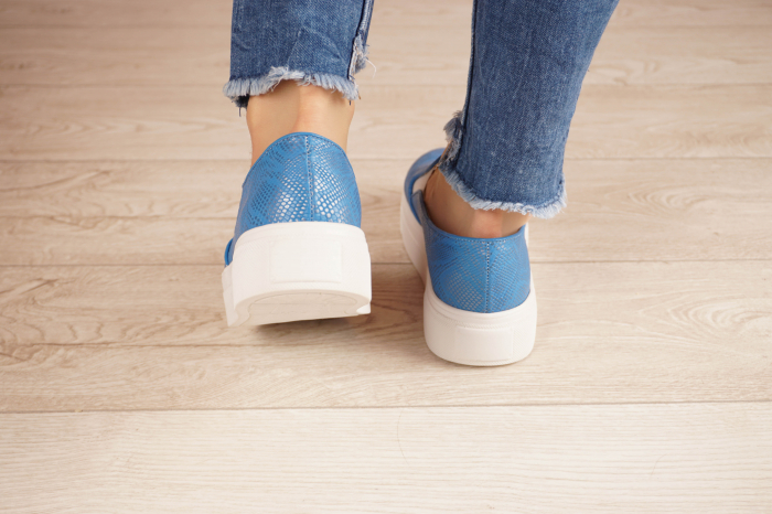 Pantofi dama tip adidas din piele naturala albastru deschis cu imprimeu cu varf rotund si talpa 3 cm 58519-21 [5]