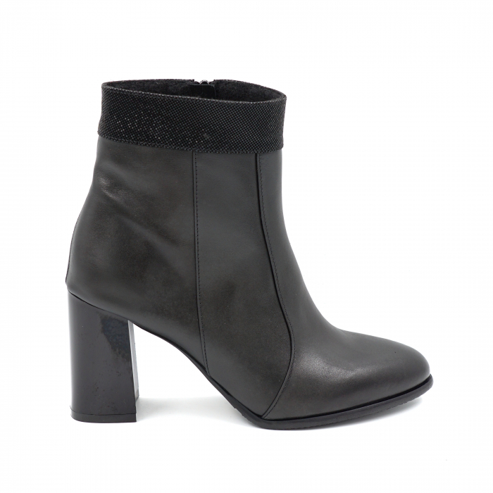 Ghete dama elegante din piele naturala neagra cu varf ascutit si toc inalt gros 8 cm 11111-24 [1]