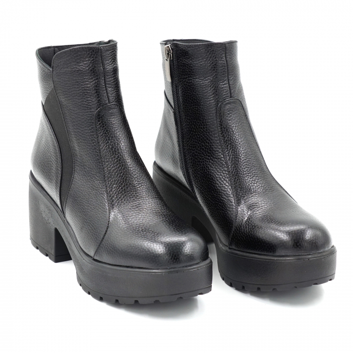 Ghete dama casual din piele naturala neagra cu varf rotund si toc mic gros 5 cm 70220-23 [4]