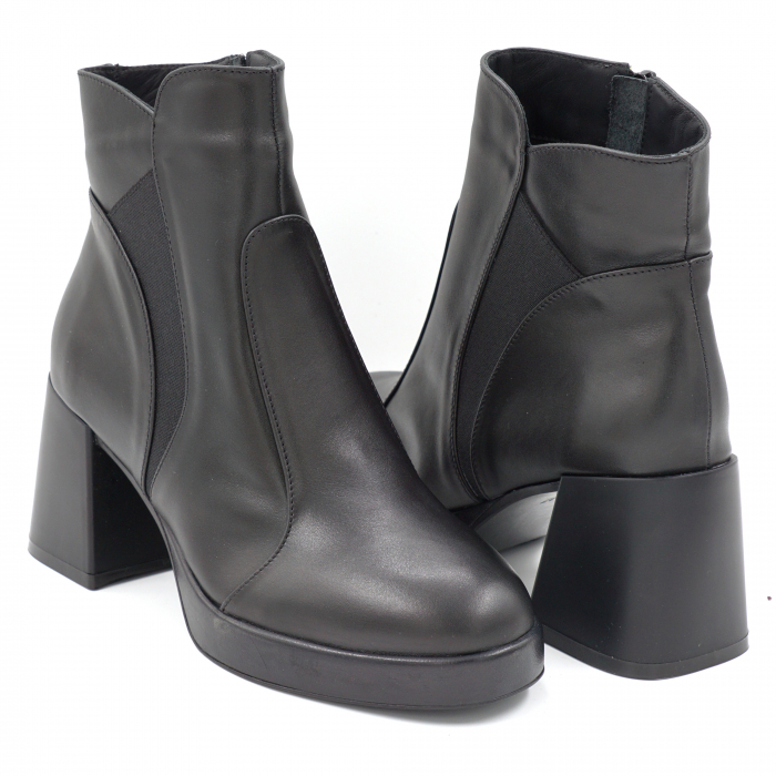 Ghete dama elegante din piele naturala neagra cu varf rotund, platforma 2 cm si toc mediu gros 7 cm 70220-24 [4]