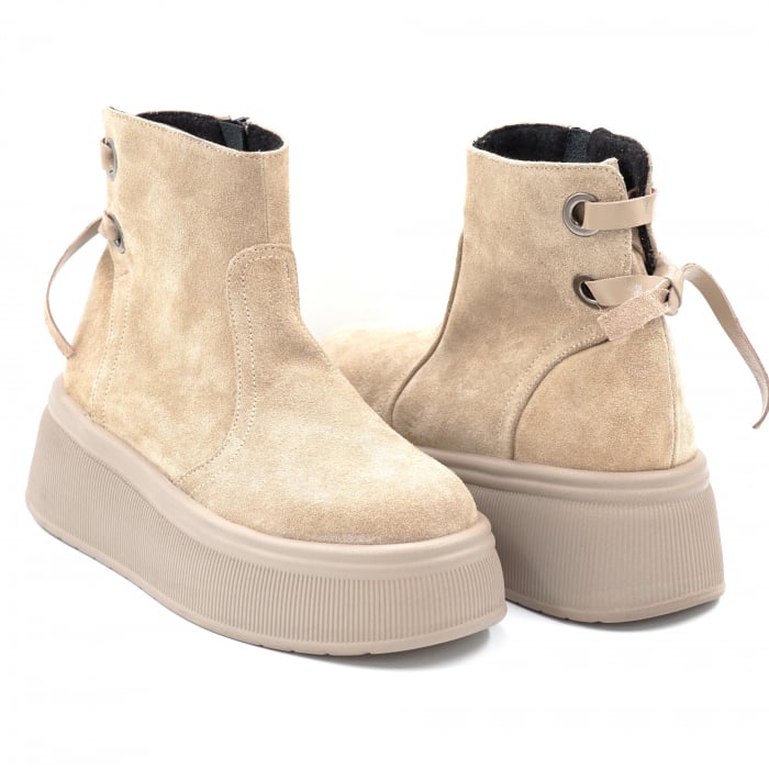 Gheata dama casual din piele naturala intoarsa bej cappucino cu accesorii metaloce, varf rotund si talpa 5 cm 71120-1-24 [4]