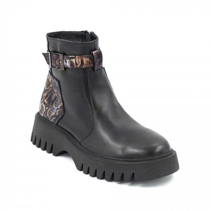 Ghete dama casual din piele naturala neagra si cu imprimeu animal print cu accesoriu metalic cu varf rotund si talpa 3 cm 71620-23 [2]