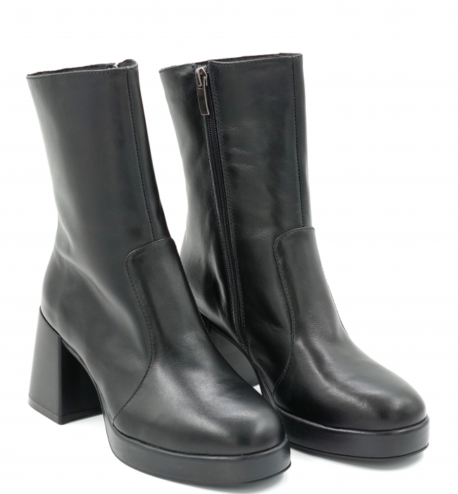 Ghete dama casual din piele naturala neagra cu varf rotund, platforma 2 cm si toc mic gros 6 cm  74617-4-23 [3]