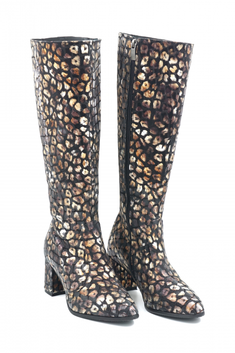 Cizme dama lungi elegante din piele naturala cu imprimeu animal print 3D cu varf rotund si toc mediu gros imbracat 7 cm 70123-23 [5]