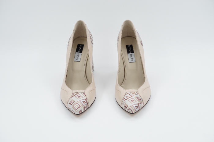 Pantofi dama din piele naturala bej si cu imprimeu cu varf ascutit si toc inalt gros imbracat  9 cm 50920-22 [4]