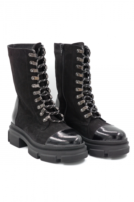 Cizme dama casual scurte din piele naturala intoarsa si lacuita neagra cu varf rotund, talpa  4 cm si accesorii metalice 74920-24 [3]