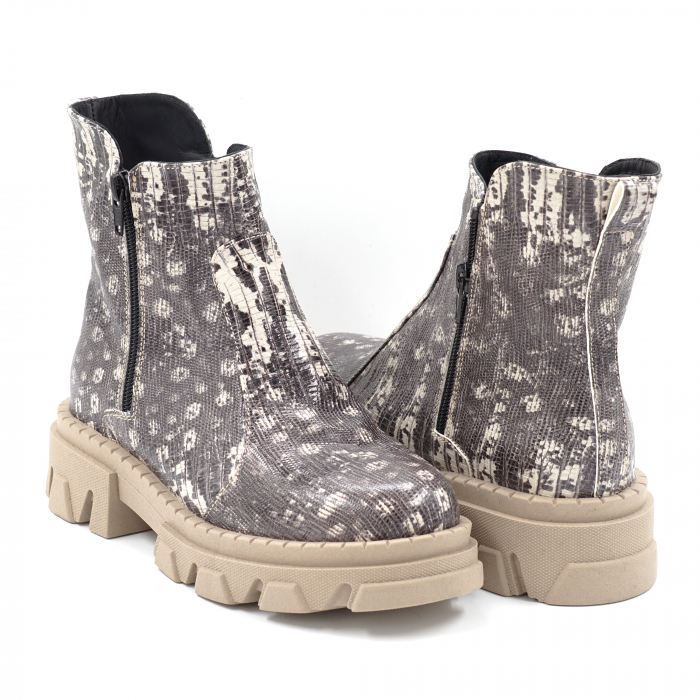 Ghete dama casual din piele naturala cu imprimeu bej si maro cu varf rotund si talpa 3 cm 78121-24 [4]