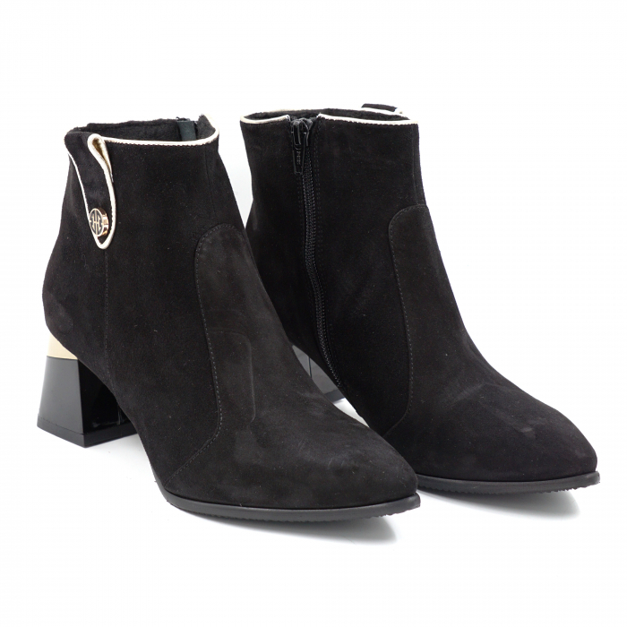 Ghete dama elegante din piele naturala intoarsa neagra si aurie cu accesoriu metalic, varf ascutit stileto si toc mic gros 5 cm 79119-1-24 [3]