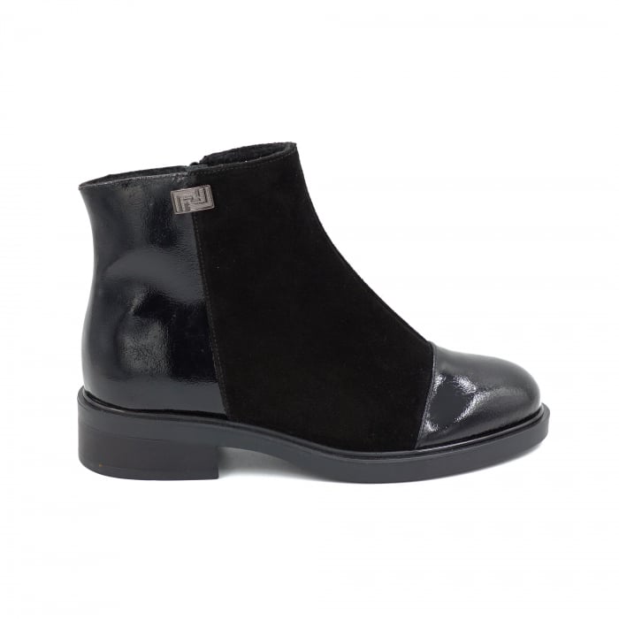 Ghete dama din piele naturala lacuita si intoarsa neagra cu varf rotund si talpa de 3 cm 79619-25 [1]