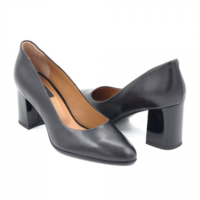 Pantofi dama din piele naturala neagra cu varf ascutit si toc mic gros 6 cm 0700-2-24 [3]