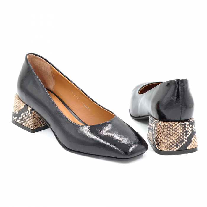 Pantofi dama din piele naturala lacuita neagra si cu imprimeu sarpe maro cu varf patrat si toc mic gros imbracat 4 cm 4069-25 [5]