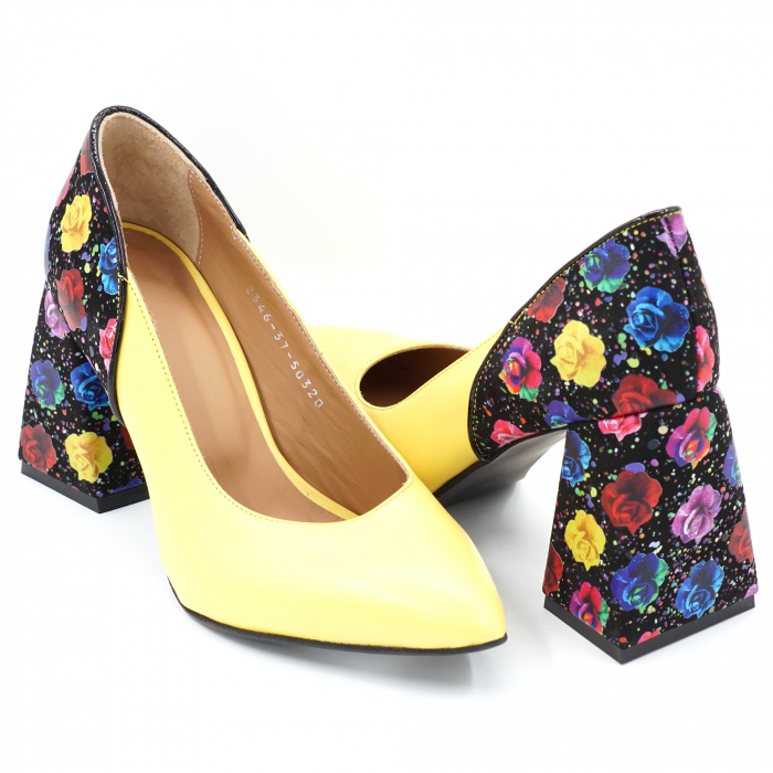 pantofi dama din piele naturala galbena si cu imprimeu floral cu varf ascutit stileto si toc mediu gros imbracat 8 cm 50320-24 [3]
