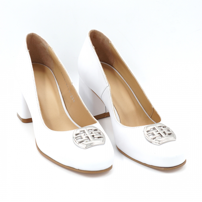 Pantofi dama din piele naturala alba cu varf rotund si toc mic gros imbracat 6 cm 50324-2-24 [2]