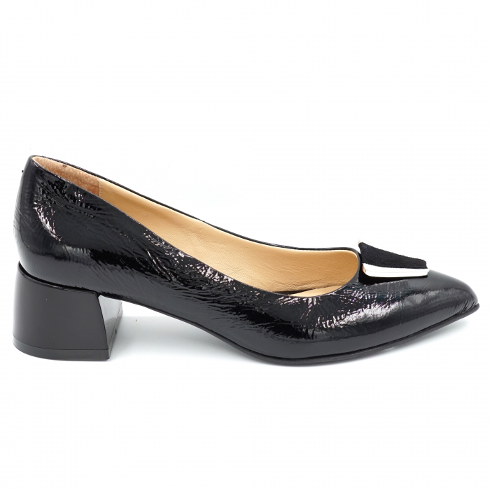 Pantofi dama din piele naturala lacuita neagra cu varf ascutit stileto si toc mic gros 4 cm 50824-1-24 [3]
