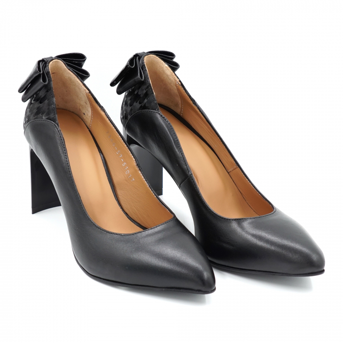 Pantofi dama din piele naturala neagra si cu imprimeu 3D cu varf ascutit stileto si toc mediu gros tip bricheta 8 cm 51017-24 [2]