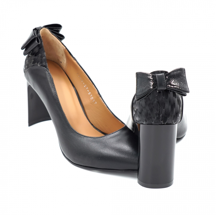 Pantofi dama din piele naturala neagra si cu imprimeu 3D cu varf ascutit stileto si toc mediu gros tip bricheta 8 cm 51017-24 [3]