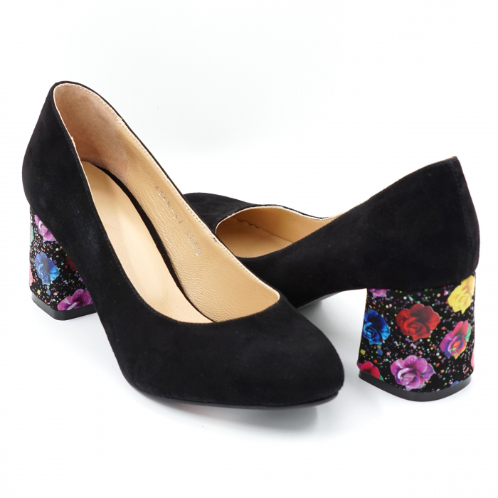 Pantofi dama din piele naturala intoarsa neagra si cu imprimeu floral cu varf rotund si toc mic gros imbracat 6 cm 6052-1-24 [4]