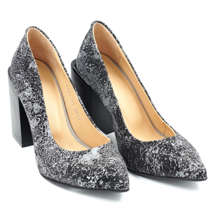 Pantofi dama din piele naturala neagra cu imprimeu gri cu varf ascutit stielto si toc inalt gros 9 cm 9557-3-24 [3]