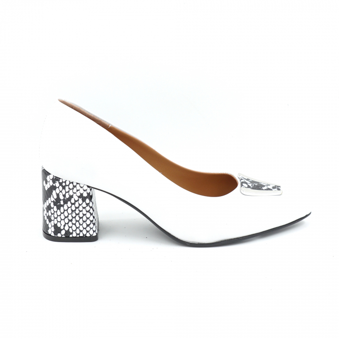 Pantofi dama din piele naturala alba si cu imprimeu sarpe alb cu negru cu varf ascutit stiletto si toc mic gros de 6 cm 50824-25 [5]