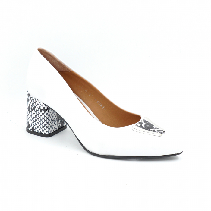 Pantofi dama din piele naturala alba si cu imprimeu sarpe alb cu negru cu varf ascutit stiletto si toc mic gros de 6 cm 50824-25 [4]