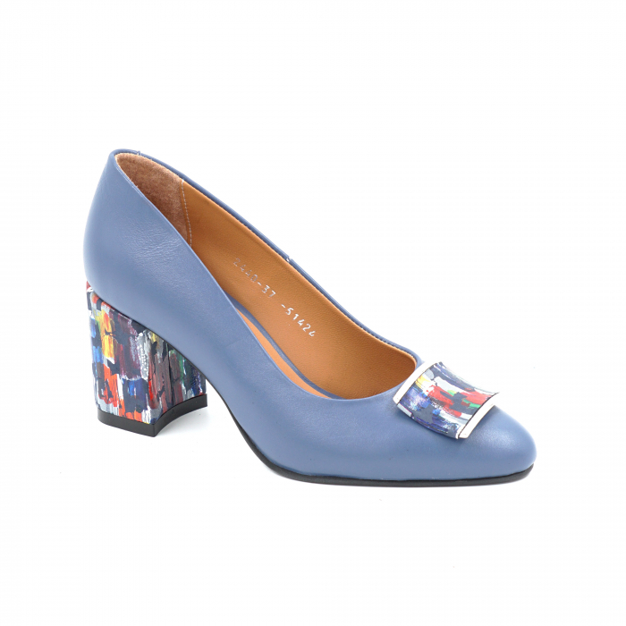 Pantofi dama din piele naturala albastru deschis si cu imprimeu multicolor cu varf ascutit si toc mediu gros imbracat de 7 cm 51424-25 [5]