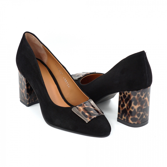 Pantofi dama din piele naturala intoarsa neagra si cu imprimeu animal print cu varf ascutit si toc mediu gros imbracat 7 cm 50724-1-25 [1]